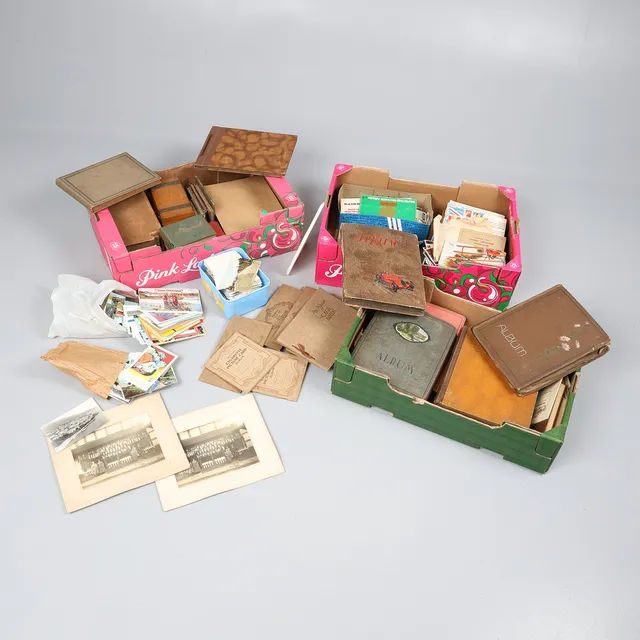 CIGARETTE AND TEA CARDS, POSTCARDS, PHOTOGRAPHS, ETC.