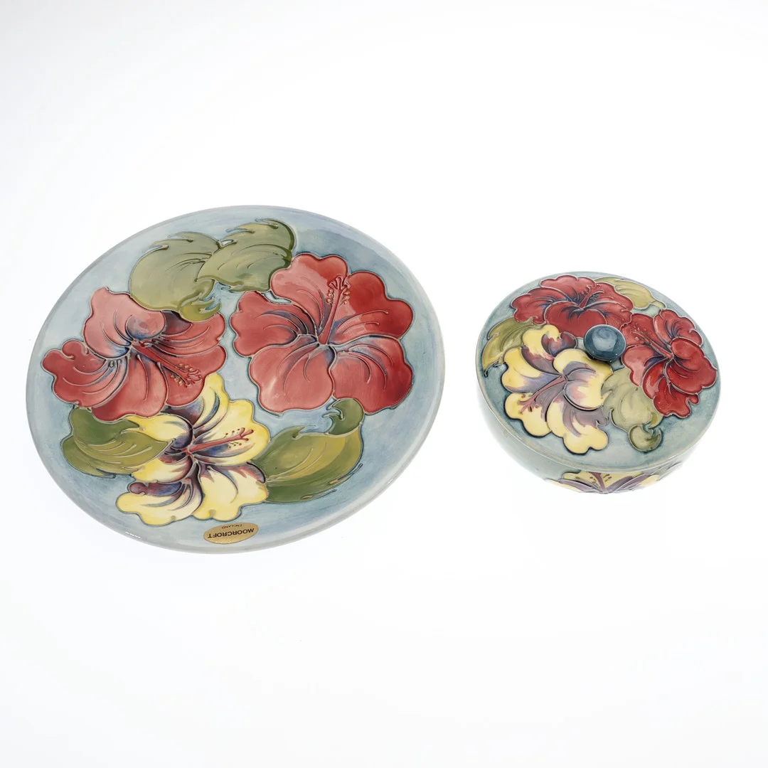 LARGE WALTER MOORCROFT HIBISCUS PATTERN PLATE, AND A LATER COVERED BOWL. (2). — European — Young's Auctions