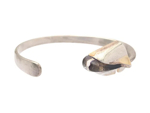 LAPPONIA, armband, Salamander, sterlingsilver, akryl, Björn Weckström, Finland 1975, stl 18, vikt 33,6 g.