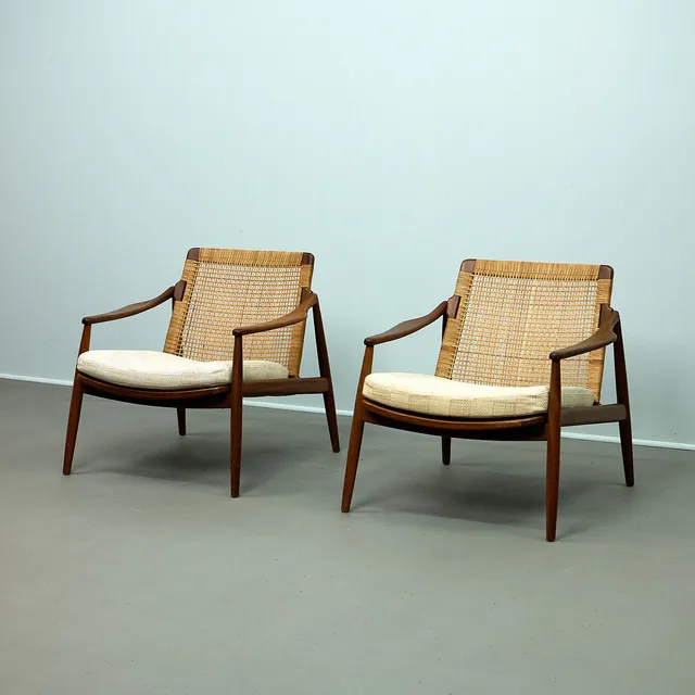 HARTMUT LOHMEYER. für Wilkhahn, zwei Sessel / Lounge Chairs, Teak, Bastgeflecht, 1950er Jahre, Deutschland (2).