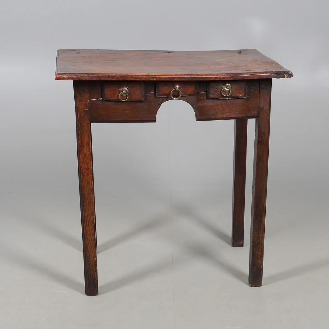 AN ELM SIDE TABLE. — Tables — Lawrences Auctioneers