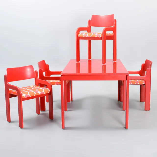 EERO AARNIO. SPISESTUE, 'Flamingo', sæt af fire stole med spisebord. Findland, 1970'erne. (5).