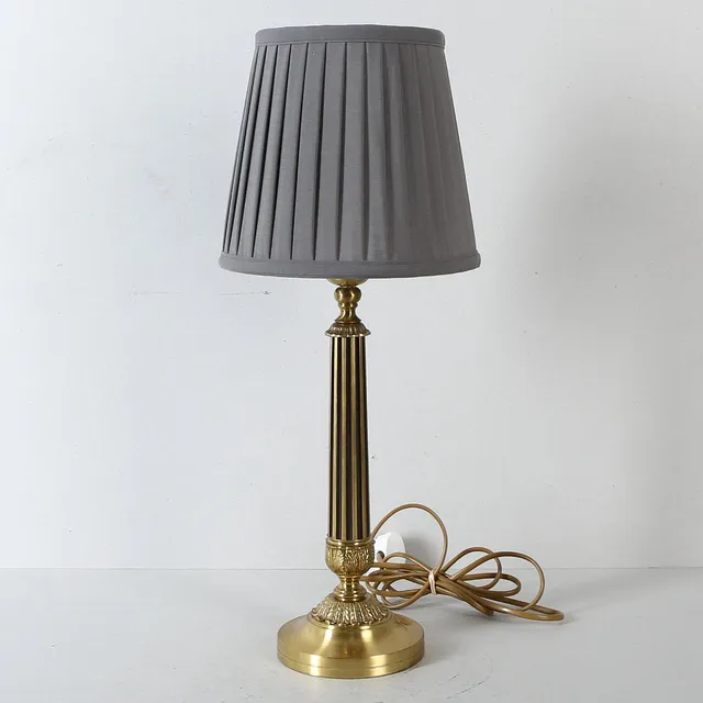 BORDSLAMPA, mässing, 1900-talets slut.