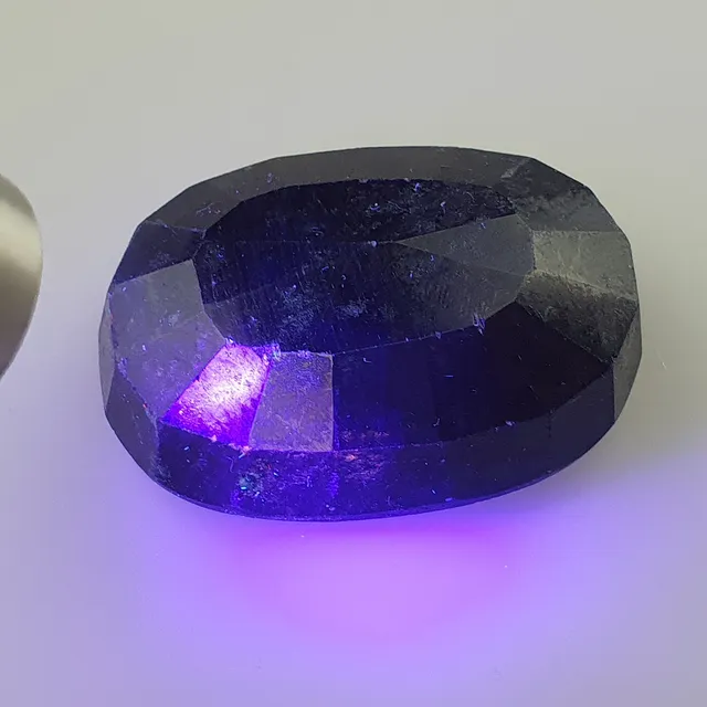 501ct Oval Blue Sapphire.