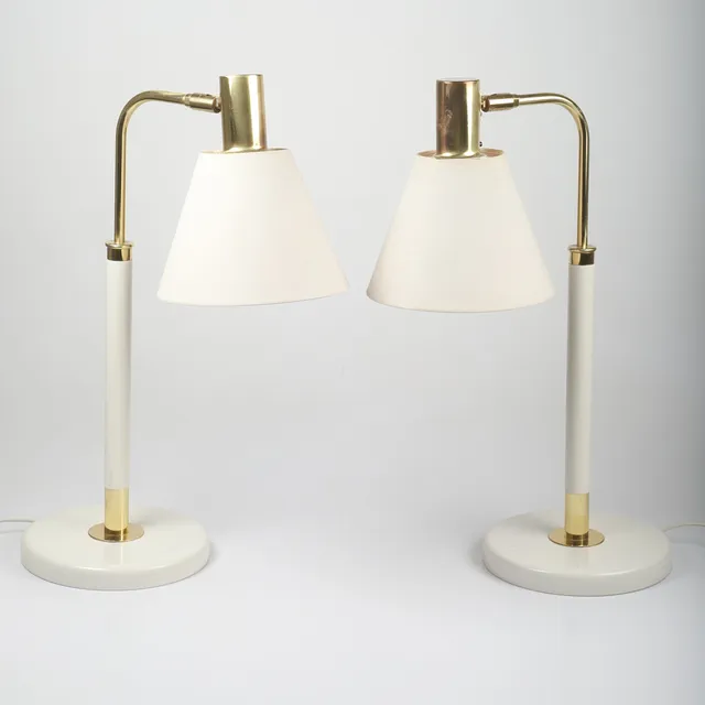 KARIN MOBRING & TOMAS JELINEK. Bordslampor, 1 par, "Stockholm", betsad bok/mässing, Ikea, 1985.