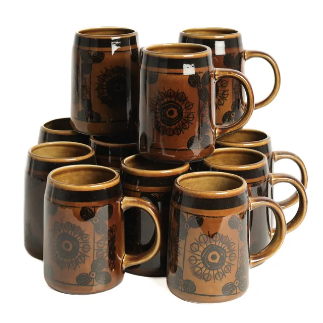 Inger Waage for Stavangerflint: 12 mugs with sera pattern (12)