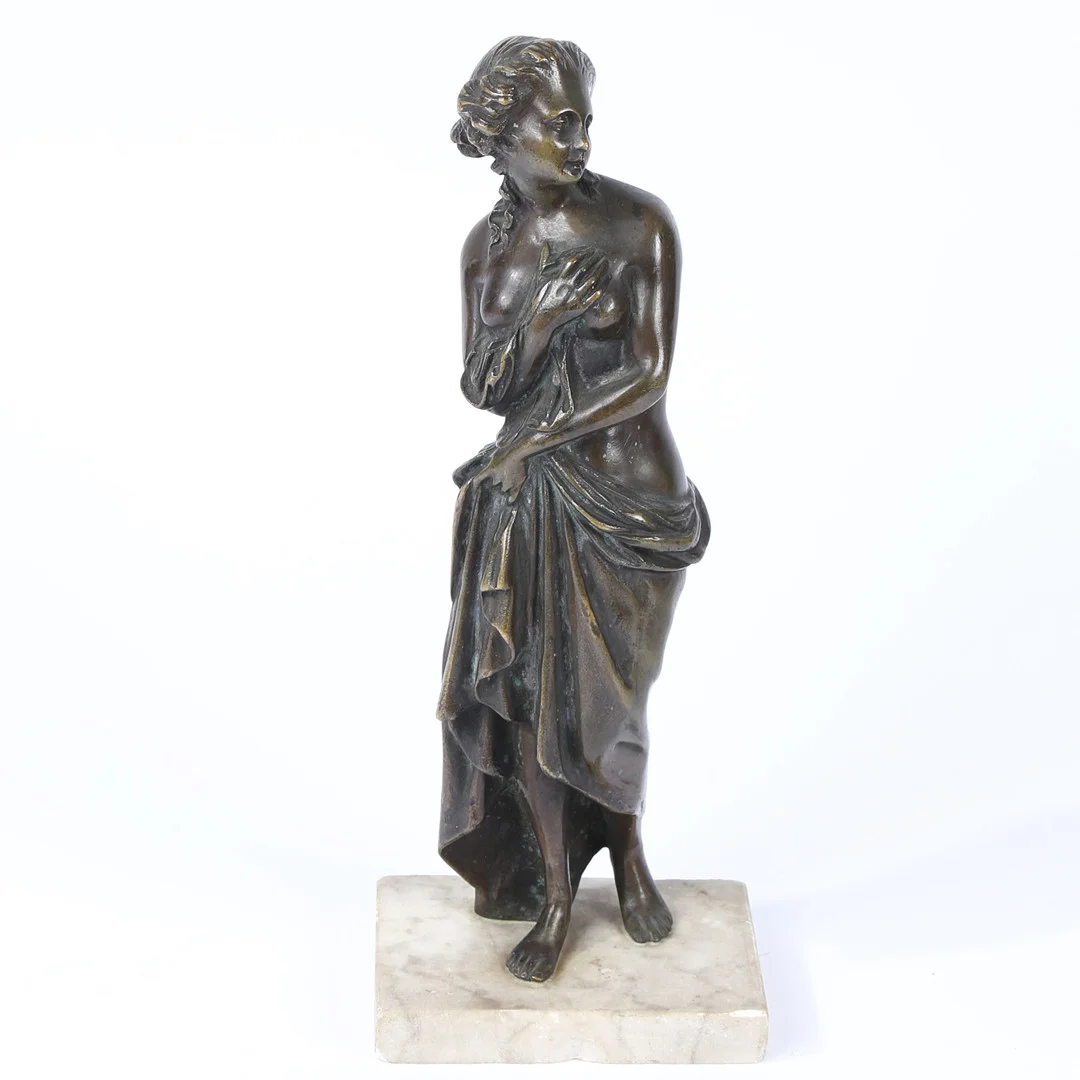 A 19TH CENTURY BRONZE SCULPTURE OF A CLASSICAL NUDE LADY. — Sculptures & Bronzes — Bishop & Miller