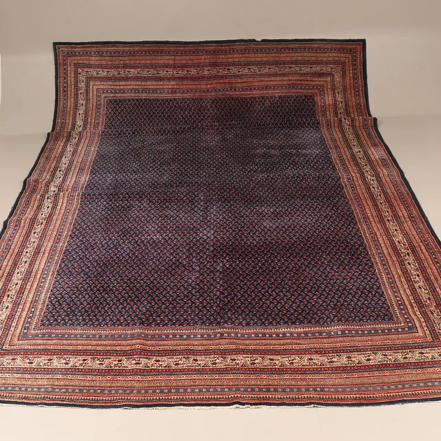 MATTA, Sarouk, cirka 435 x 319 cm.