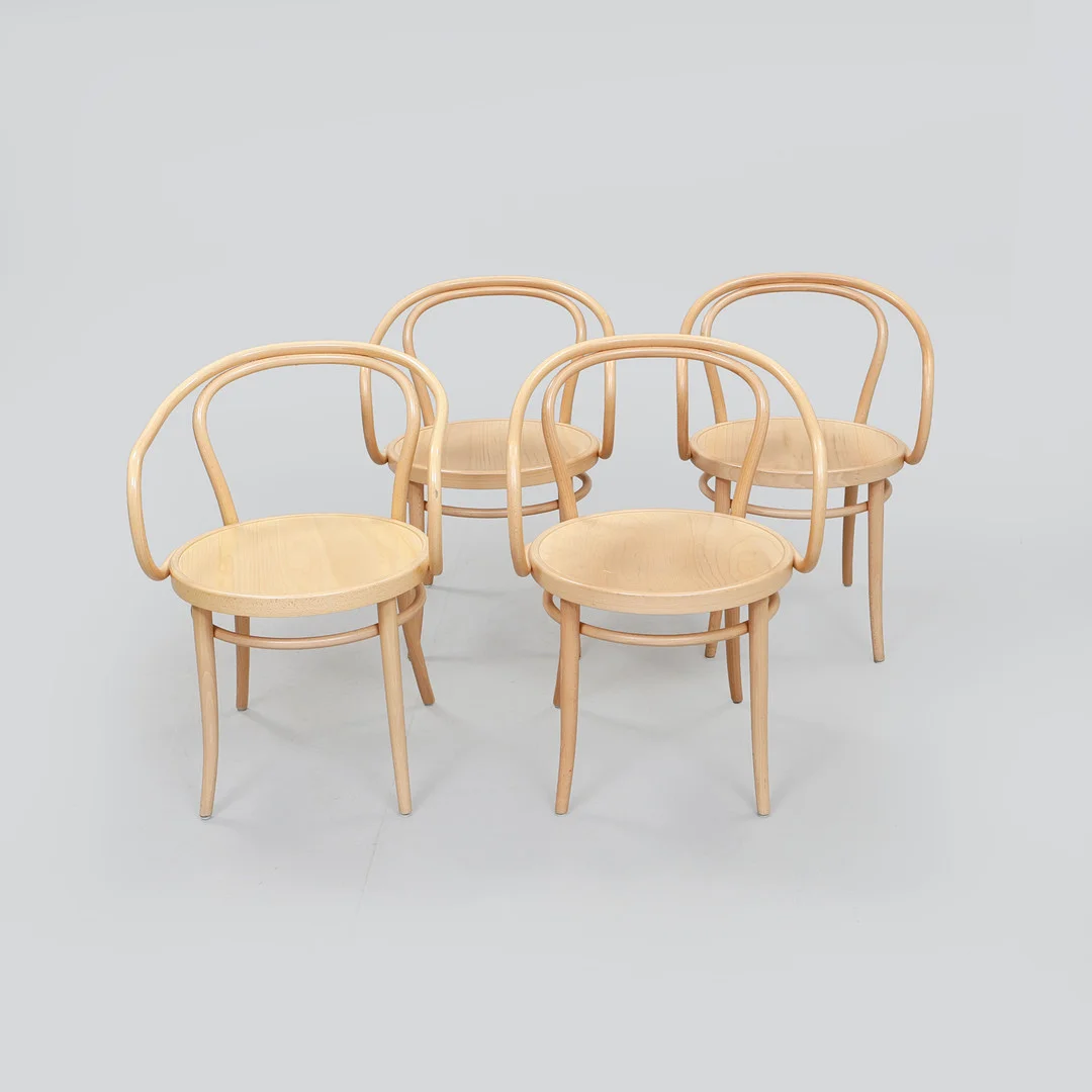 MICHAEL THONET. Karmstolar, 4 st, No 30, Ton. — Armchairs & Chairs — Göteborgs Auktionsverk