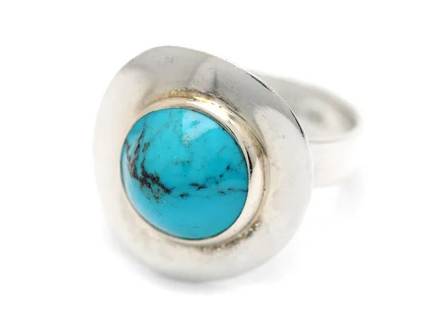 RING, sterlingsilver, sockertoppslipad turkos, stl 17,75 mm, vikt 8 g.