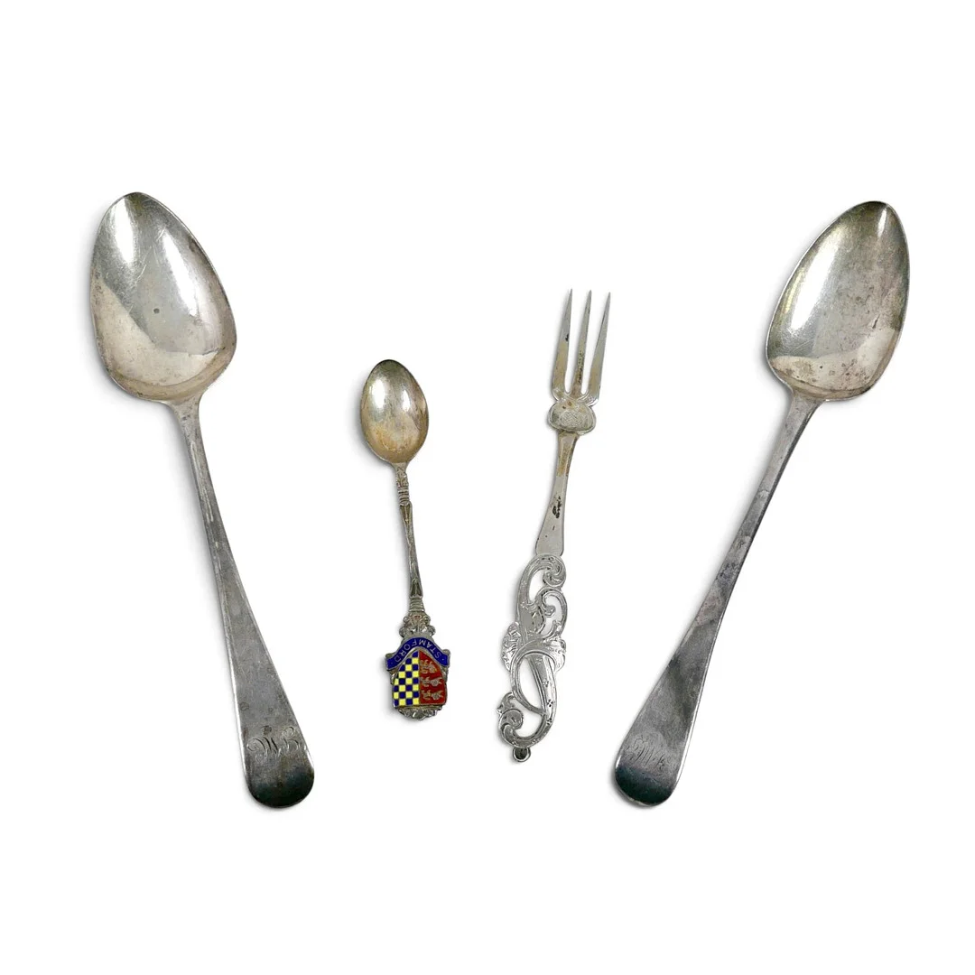 THREE PIECES OF GEORGIAN AND LATER SILVER. — Silver — Batemans of Stamford