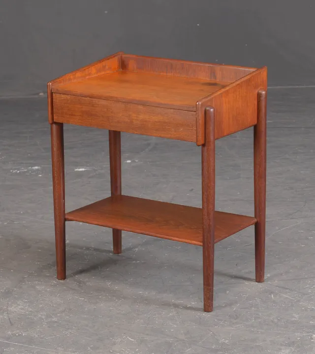 Børge Mogensen. Sengebord i teak.