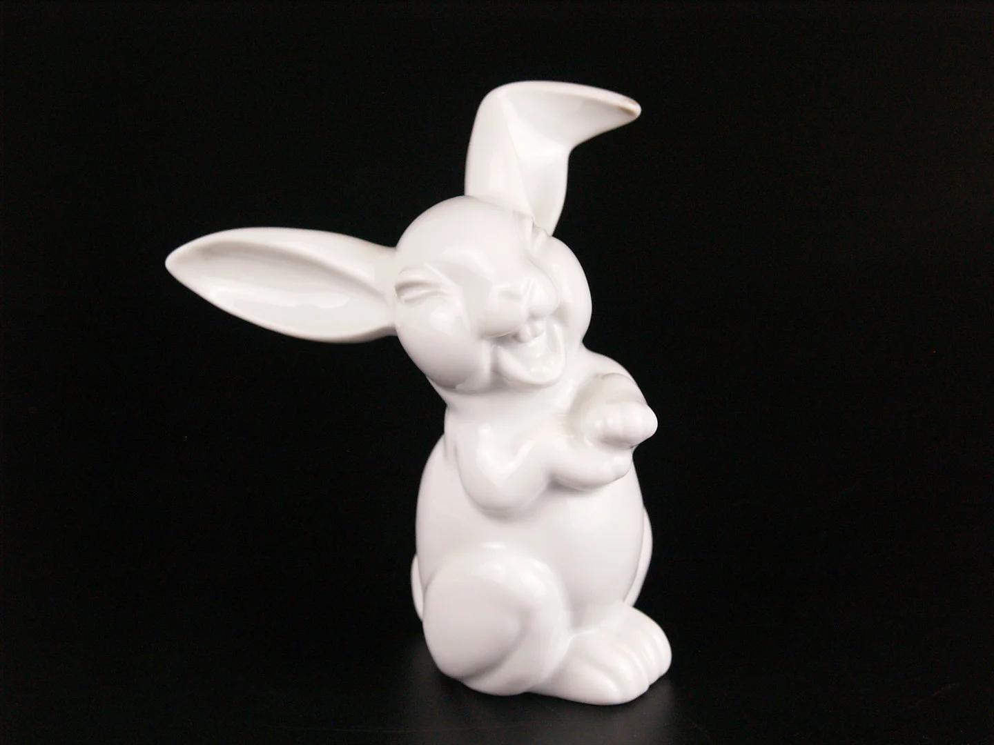 "LACHENDER HASE" - ROSENTHAL, Porzellanfigur. — European — Auktionshaus Blank