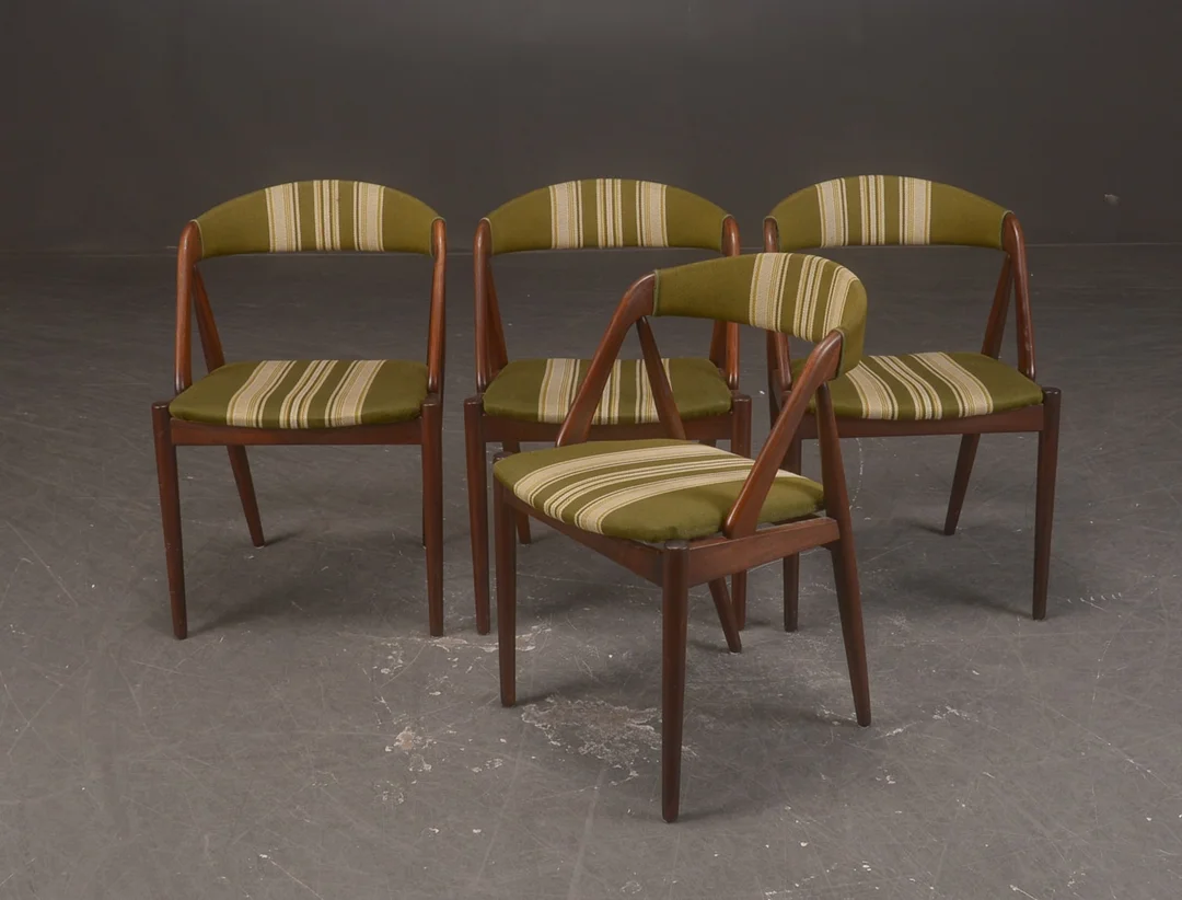 Kai Kristiansen. Fire stole, model 31 (4) — Furniture/Chairs — Lauritz