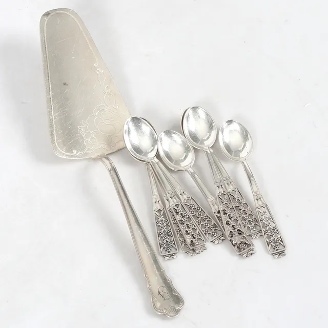 SKEDAR och TÅRTSPADE, 10 delar silver, bl.a. Ceson, 1960-tal. Vikt 142 gram.