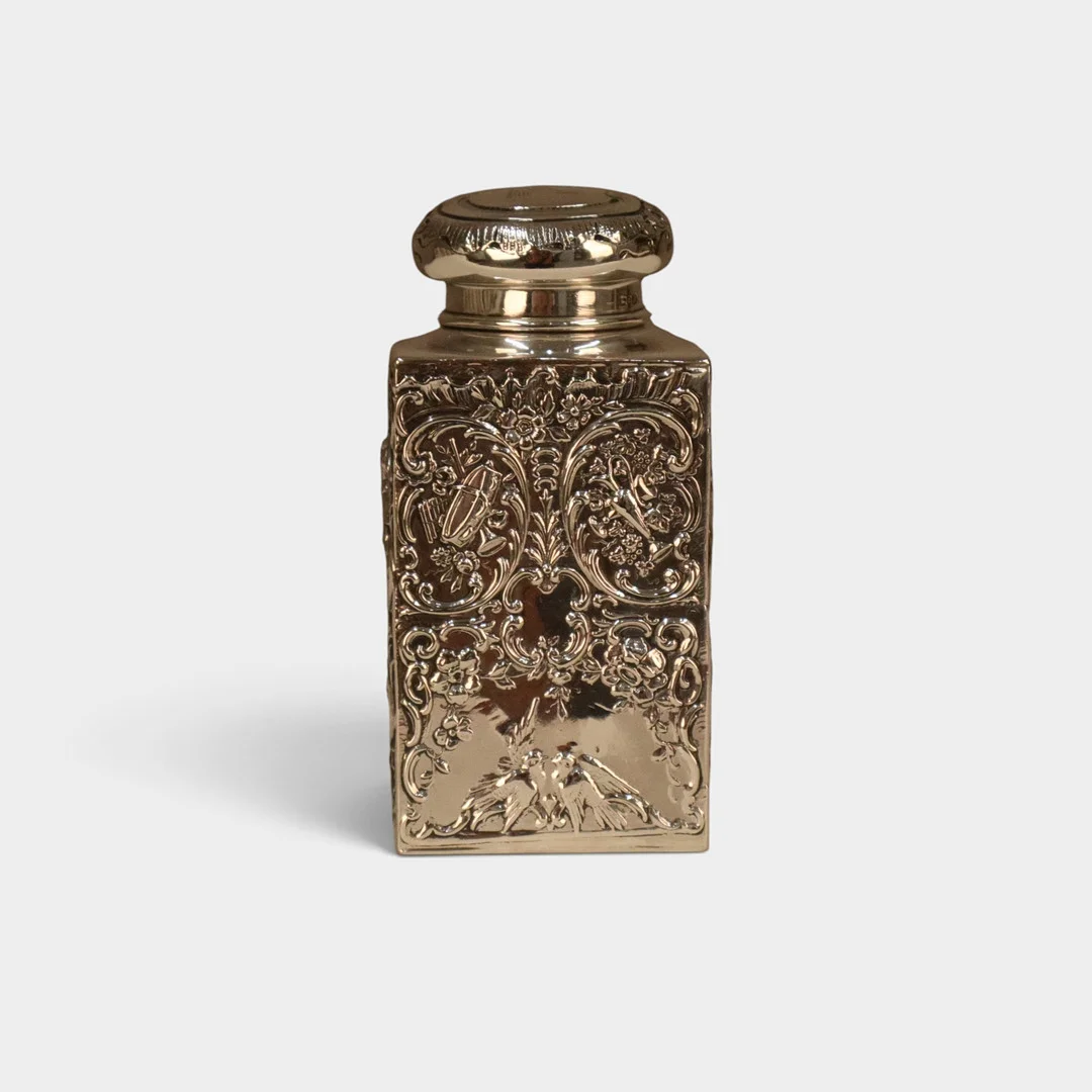Bote de tocador en plata inglesa punzonada. — Silver — Barcelona Auctions