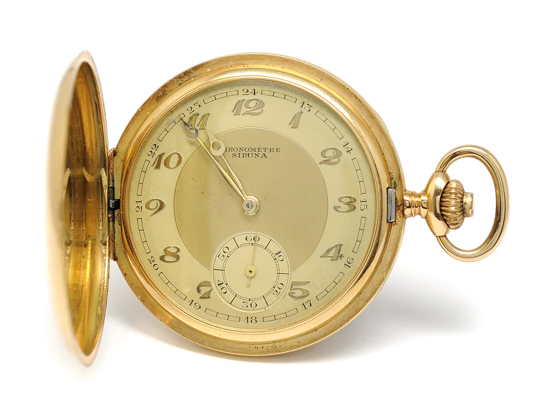 SIDUNA, Chronomètre, fickur, 52 mm, savonett, Boett nr. 20427, 14K guld, ankargång, skadad urtavla, gravyr, monogram, ca 1935. — Klockor/Siduna — Kaplans