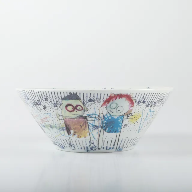 POUL PAVA. Skål, "Be friends beachparty", porslin, By Aida, Danmark, 2000-tal.