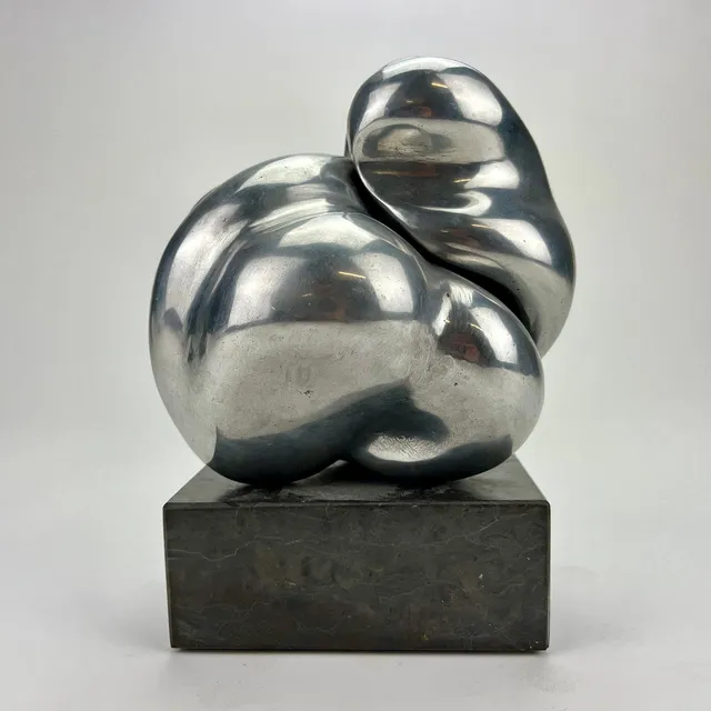 EVA ACKING. Skulptur, aluminium, på stensockel, signerad EA, numrerad 3.10 och daterad 73.