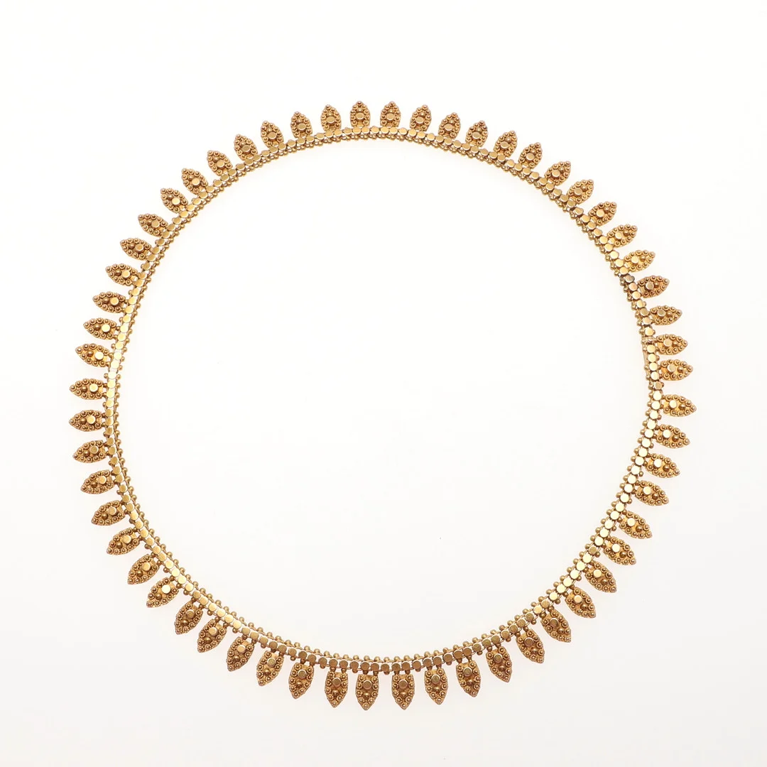A VICTORIAN 15CT GOLD COLLAR NECKLACE. — Necklace — Lawrences Auctioneers