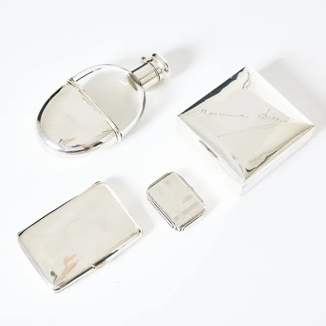PLUNTA, CIGARETTETUI samt DOSA, silver, omkring 1920-tal.