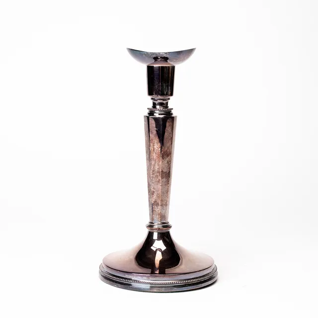 ERIC LÖFMAN. Ljusstake, silver, stämpelsignerad, K G Markströms Guldsmeds Ab, Uppsala, 1976.