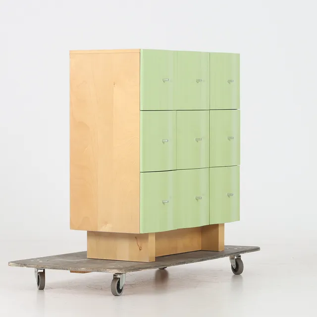TOMAS JELINEK. Byrå "Vajer", IKEA, 1990-tal.
