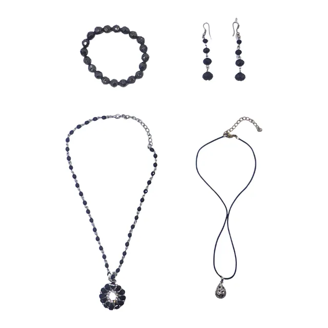 SCHMUCKSET AUS HALSKETTEN, ARMBAND UND OHRRINGEN.