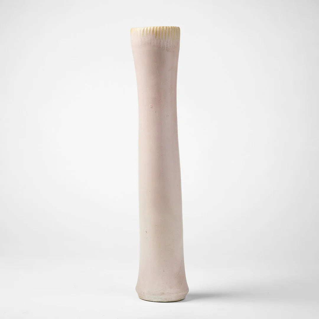 TOINI MUONA. A vase, Arabia, Finland 1940 / 50s, stoneware. — European — Stockholms Auktionsverk Fine Art