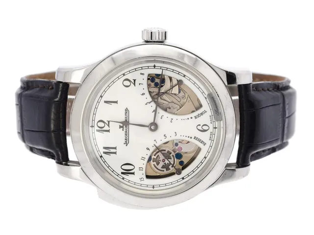 JAEGER-LE COULTRE, Master Minute Repeater, Cal 947, Serie nr. 3572752, Ref nr. Q1646409, Boett nr. 151.6.67.S, herrur, 43 mm, platina, manuell, safirglas, minutrepeter, gångreservsindikator (15 dagar), vridmomentsindikator, glasbaksida, läderband, viklås i 18K vitguld, ca 2011, Limiterad och numrerad (Nr. 16/50).