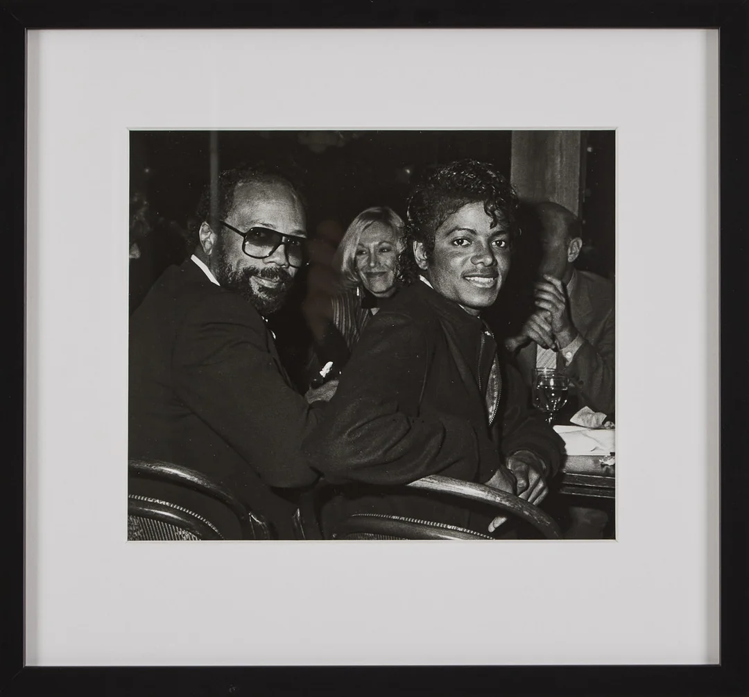 RON GALELLA. April 9, 1983: Michael Jackson and Quincy Jones. — Photography — Stockholms Auktionsverk Magasin 5