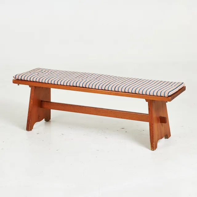GÖRAN MALMVALL. Bänk, 1940/50-tal, Svensk Fur, furu, brännmärkt.