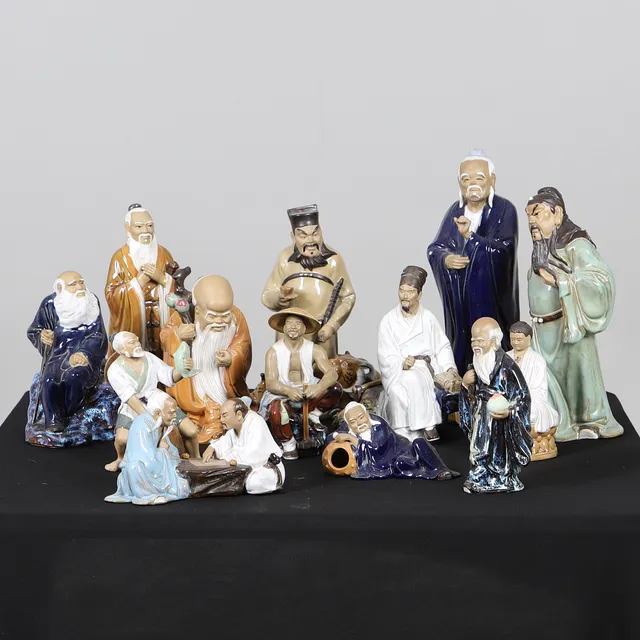 COLLECTION OF CHINESE POTTERY FIGURES.