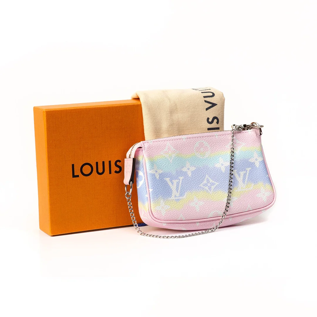LOUIS VUITTON, Escale Mini pochette accessories. — Vintage & Designer Fashion — Stockholms Auktionsverk Göteborg