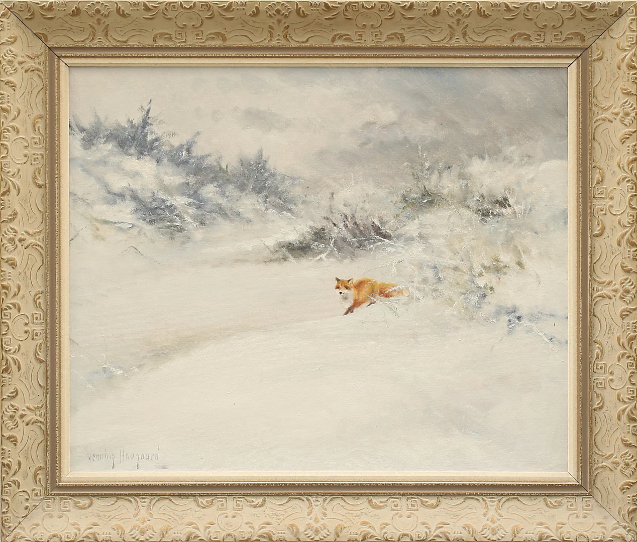 HENNING HOUGAARD. Räv i vinterlandskap, olja på duk signerad Henning Hougaard. — Paintings — Garpenhus Auktioner