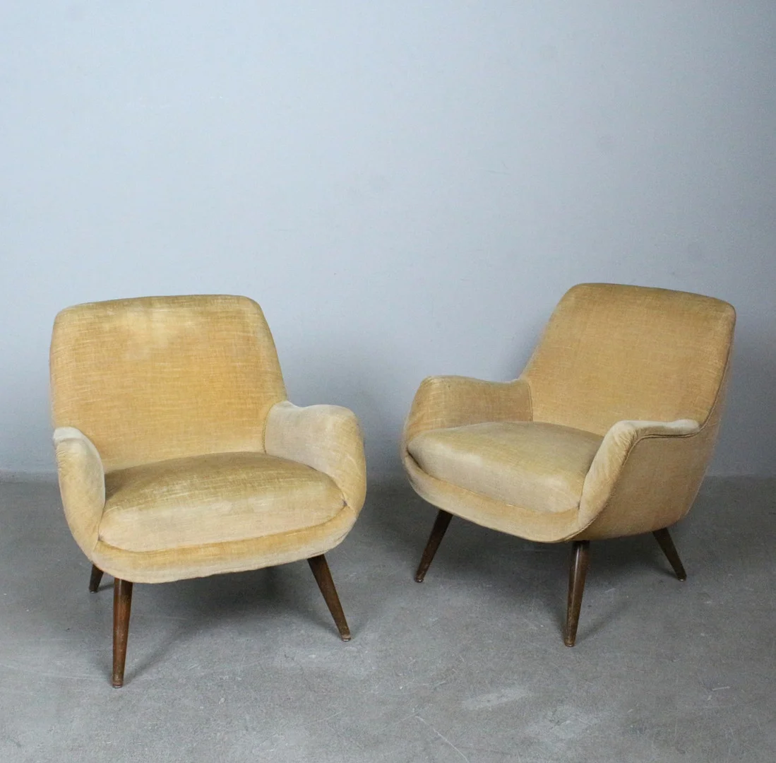 Paar Easy Chairs / Armlehnsessel der 1960er. — Armchairs & Chairs — Stockholms Auktionsverk Düsseldorf/Neuss
