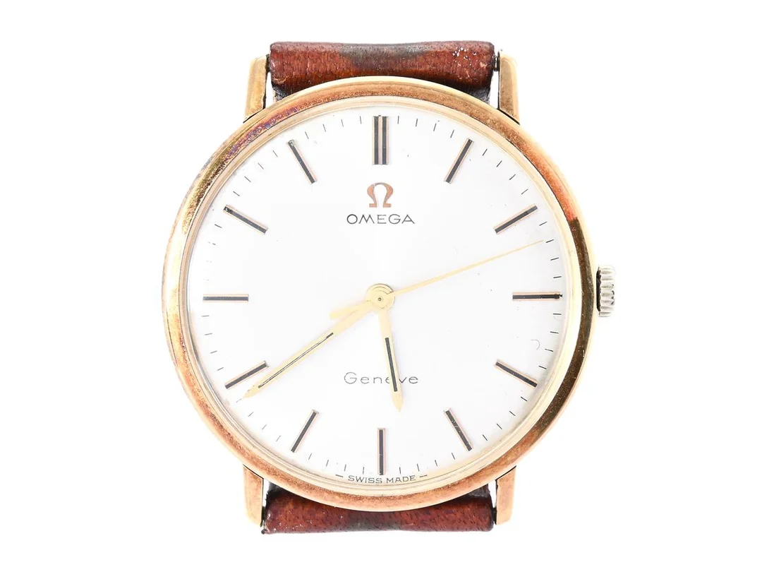 OMEGA, Genève, Cal 601, Serie nr. 25066675, Ref nr. BD 131.026, Boett nr. 131026, herrur, 33,5 mm, 14K guld, manuell, plexiglas, skadad urtavla/visare, böjda bandhorn, läderband, ca 1967. — Klockor/Omega — Kaplans