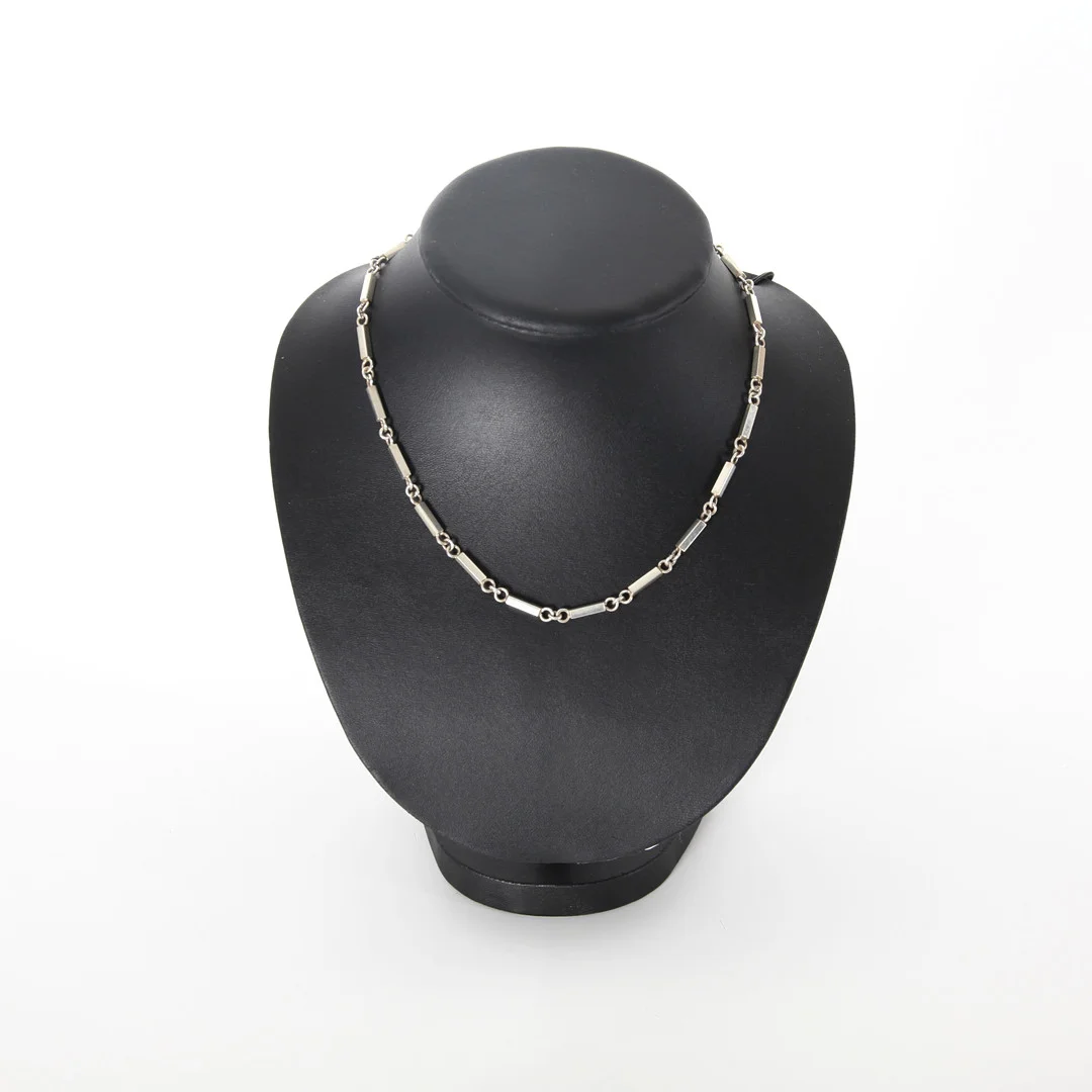 ARVO SAARELA. Halsband med stavlänk, silver, 1961. — Necklace — Auktionsverket Engelholm