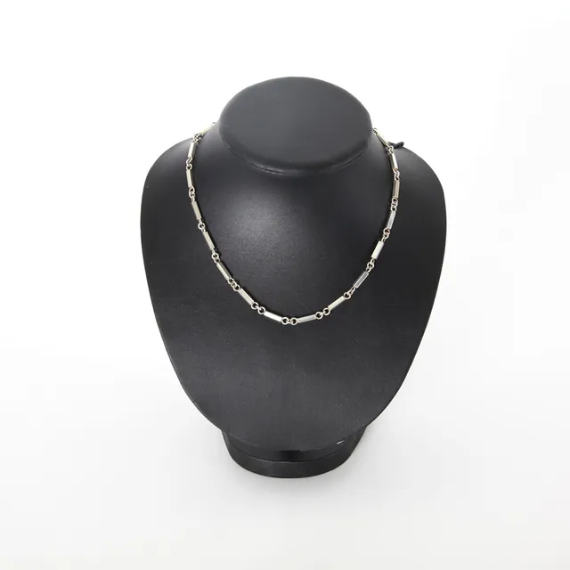 ARVO SAARELA. Halsband med stavlänk, silver, 1961.