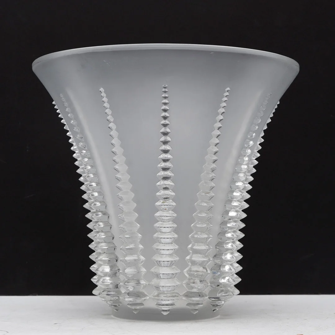 LALIQUE MANUFACTURE. "Font-Romeu" vase. — Utility glass — Balclis