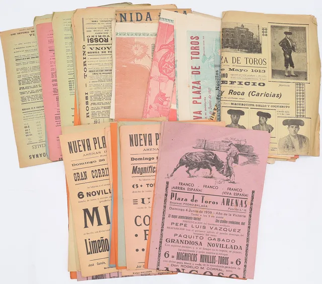 HISTORY OF BARCELONA: LAS ARENAS. Seventy bullfight's programs.