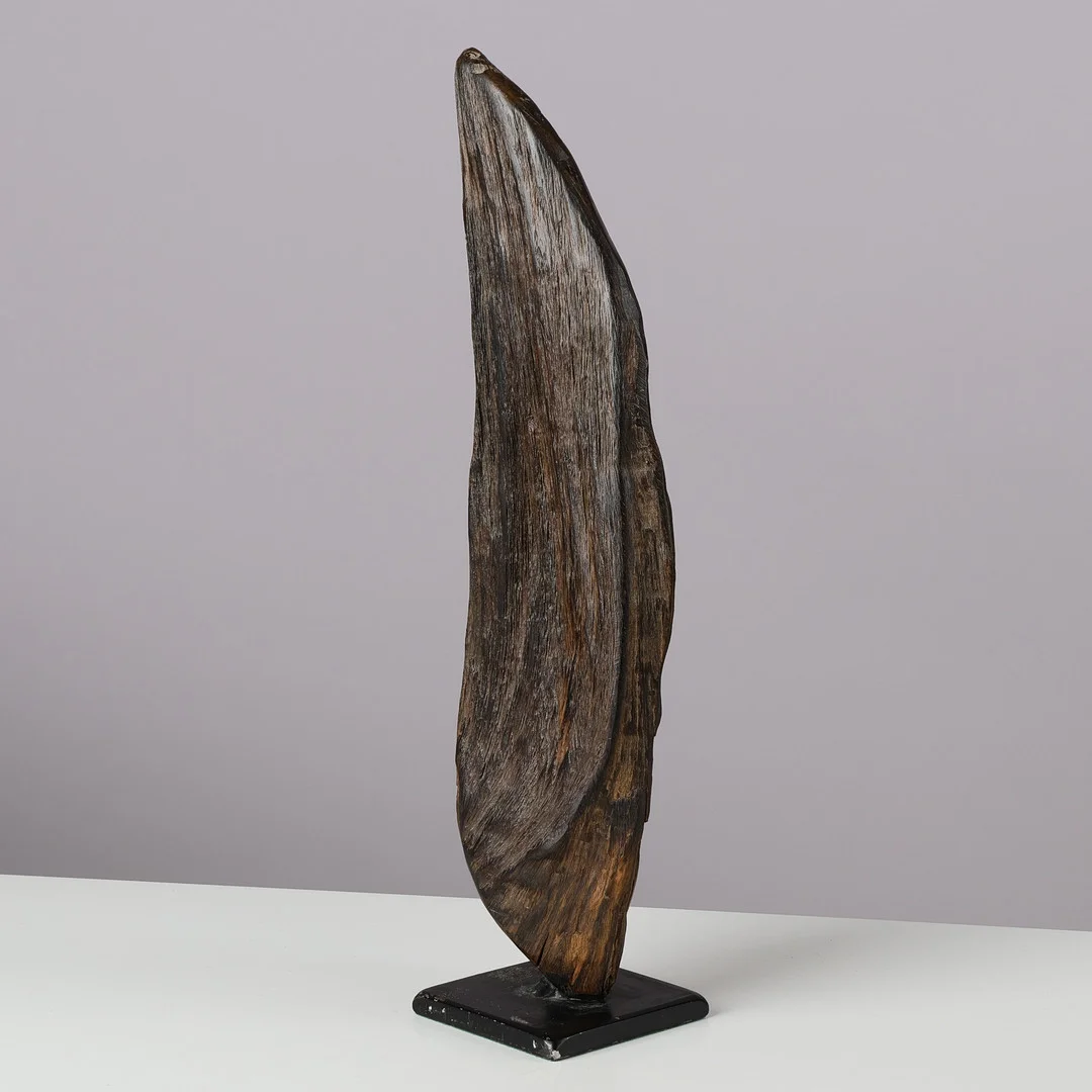 Sculpture of bog oak mounted on base of black lacquered metal, Denmark, 20th century. — Sculptures & Bronzes — Palsgaard Kunstauktioner