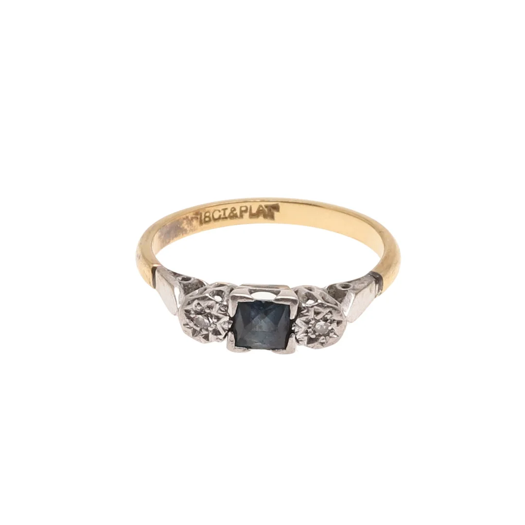 A SAPPHIRE AND DIAMOND THREE STONE RING. — Rings — Lawrences Auctioneers
