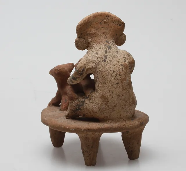 FIGURGRUPP, keramik, sannolikt förcolumbiansk, Nayarit Chinesco, ca. 300 eKr.