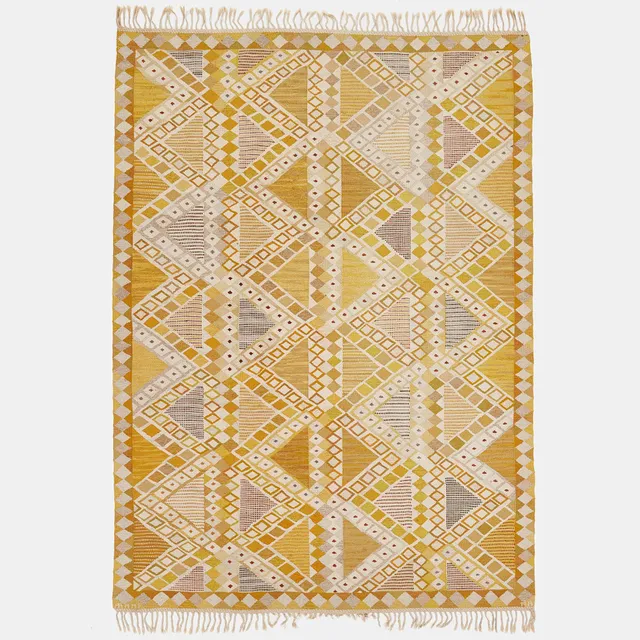 MARIANNE RICHTER. "Strandstenar, gul", carpet, AB Märta Måås Fjetterström, gobeläng flatweave, designed in 1947. 327 x 238 cm.
