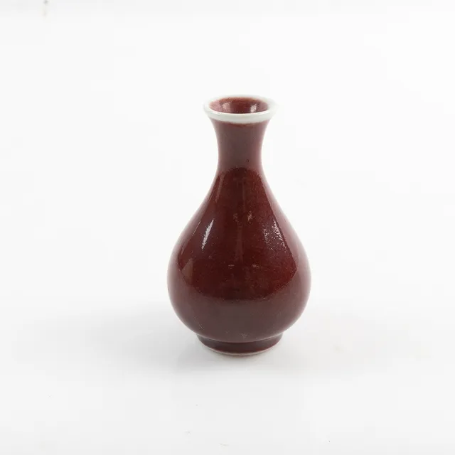 MINIATYRVAS, Kangxi, oxblod, "Sang de Bouef".