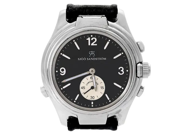 SJÖÖ SANDSTRÖM, Chronolink, Worldtimer UTC, "Racing", Cal S.1 (ETA 7001), Serie nr. 1854, Ref nr. WT 6202, herrur, 40 mm, stål/titan, analog/manuell, digital/quartz, safirglas, liten sekundvisare, läderband, originalspänne, ca 2005.