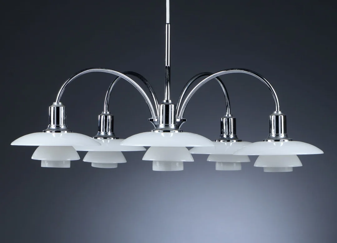 Poul Henningsen. 'Bombardment Chandelier' — Lamps and lighting/Pendant lights — Lauritz