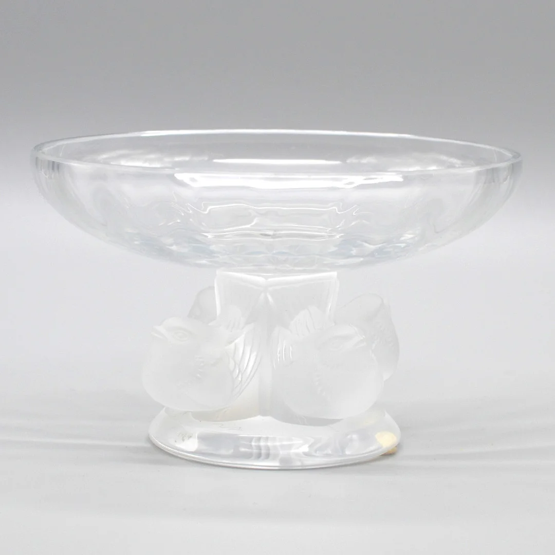 LALIQUE, "NOGENT", GLAS, SATINIERTES GLAS, FRANKREICH, 20. JAHRHUNDERT. — Art glass — Kunst- und Auktionshaus Kleinhenz