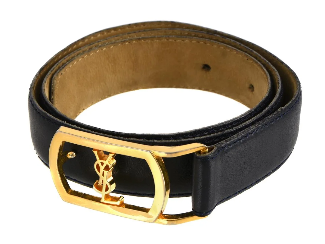 BÄLTE, YSL, vintage, marint läder, guldfärgat spänne, längd 65cm, bredd 2,5cm. — Accessoarer/Bälten — Kaplans